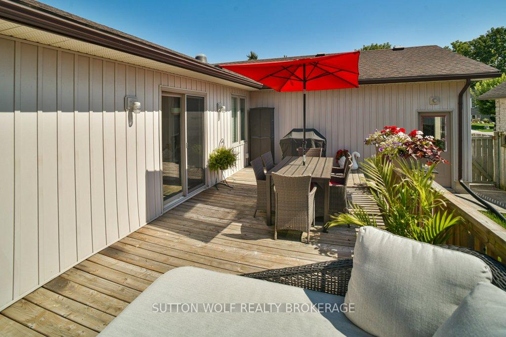 Photo 23 of 22 Pittao Place, Strathroy-Caradoc, NE — HOMEH