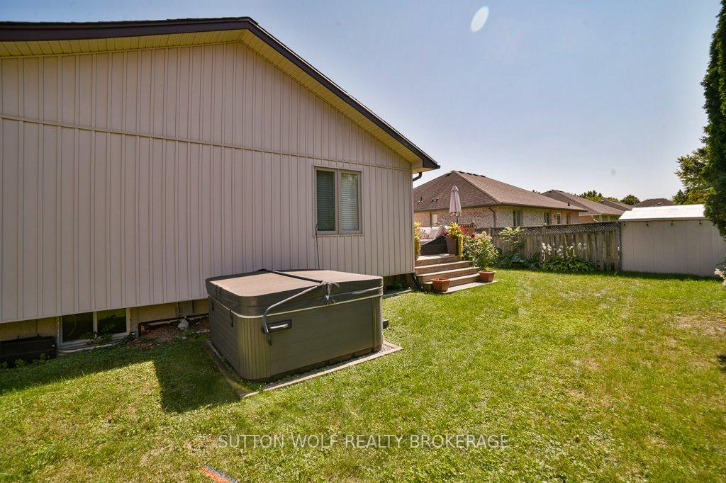 Photo 27 of 22 Pittao Place, Strathroy-Caradoc, NE — HOMEH