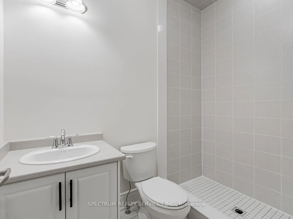 Photo 15 of 21 James Walker Avenue, Caledon, Caledon East — HOMEH