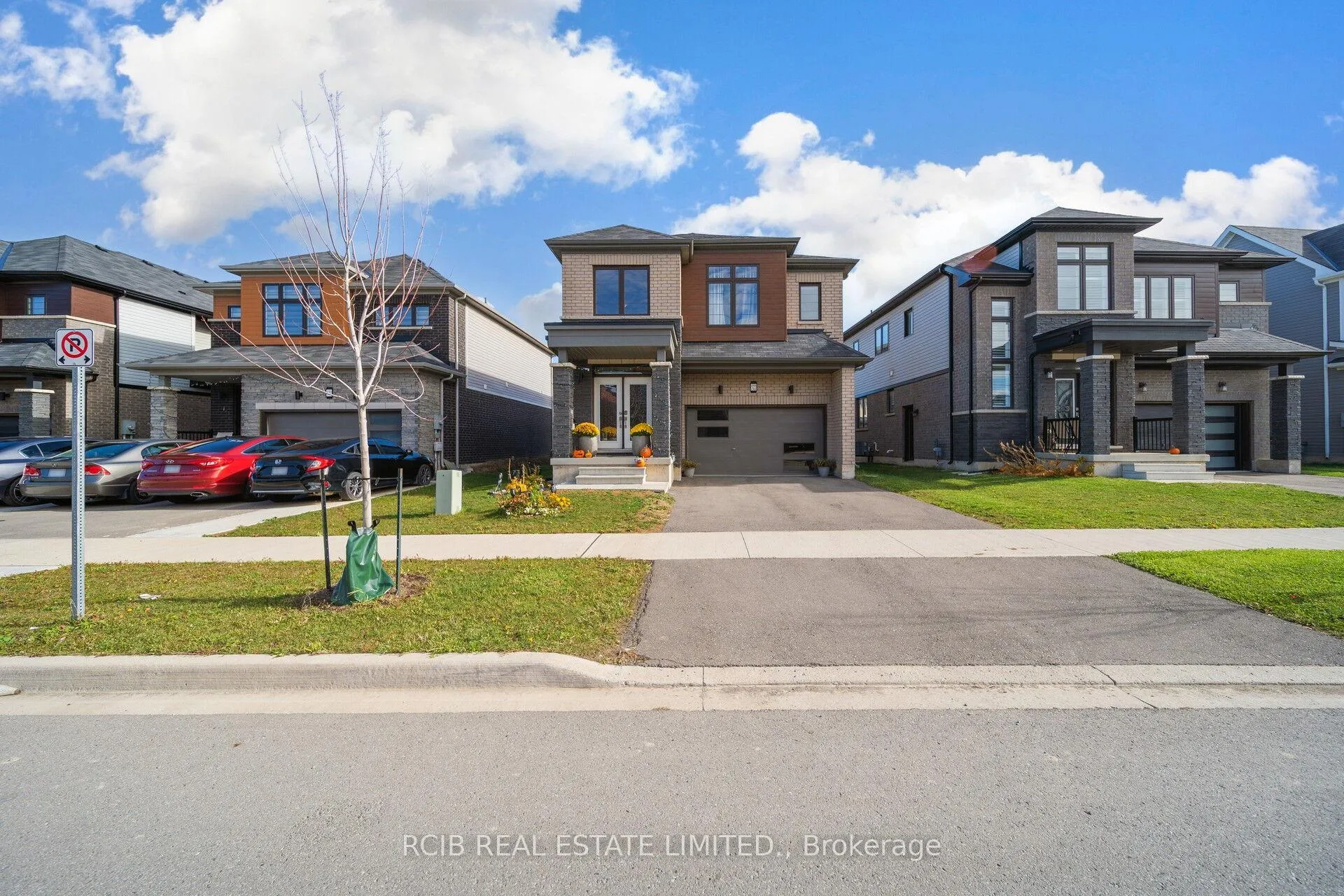 Photo 1 of 522 Barker Parkway, Thorold, Rolling Meadows — HOMEH
