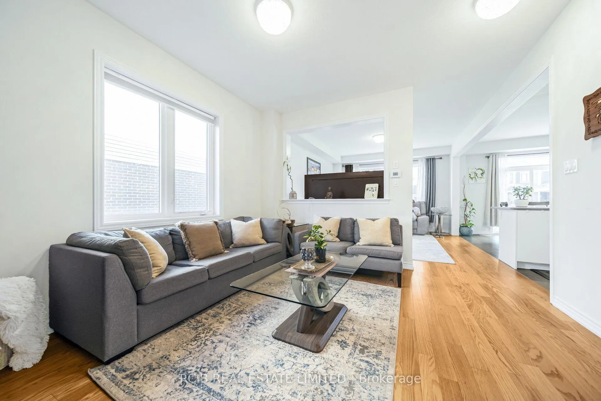 Photo 11 of 522 Barker Parkway, Thorold, Rolling Meadows — HOMEH