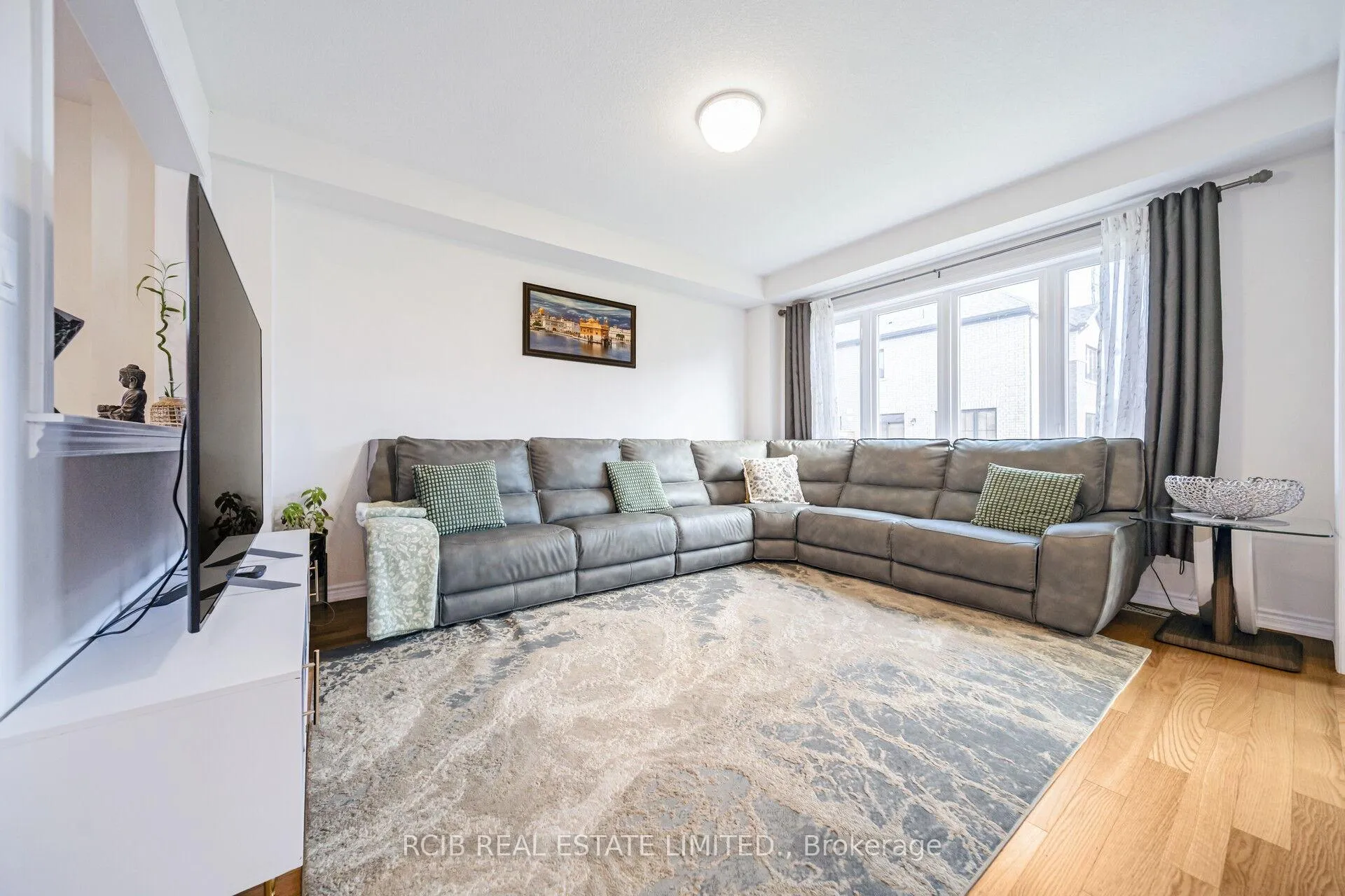 Photo 15 of 522 Barker Parkway, Thorold, Rolling Meadows — HOMEH