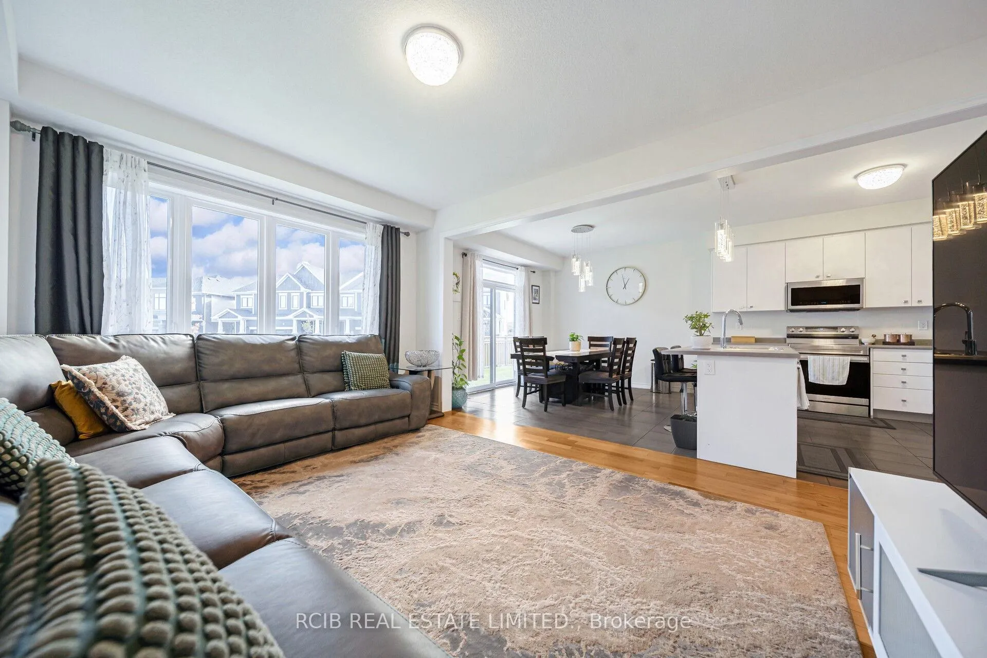 Photo 18 of 522 Barker Parkway, Thorold, Rolling Meadows — HOMEH