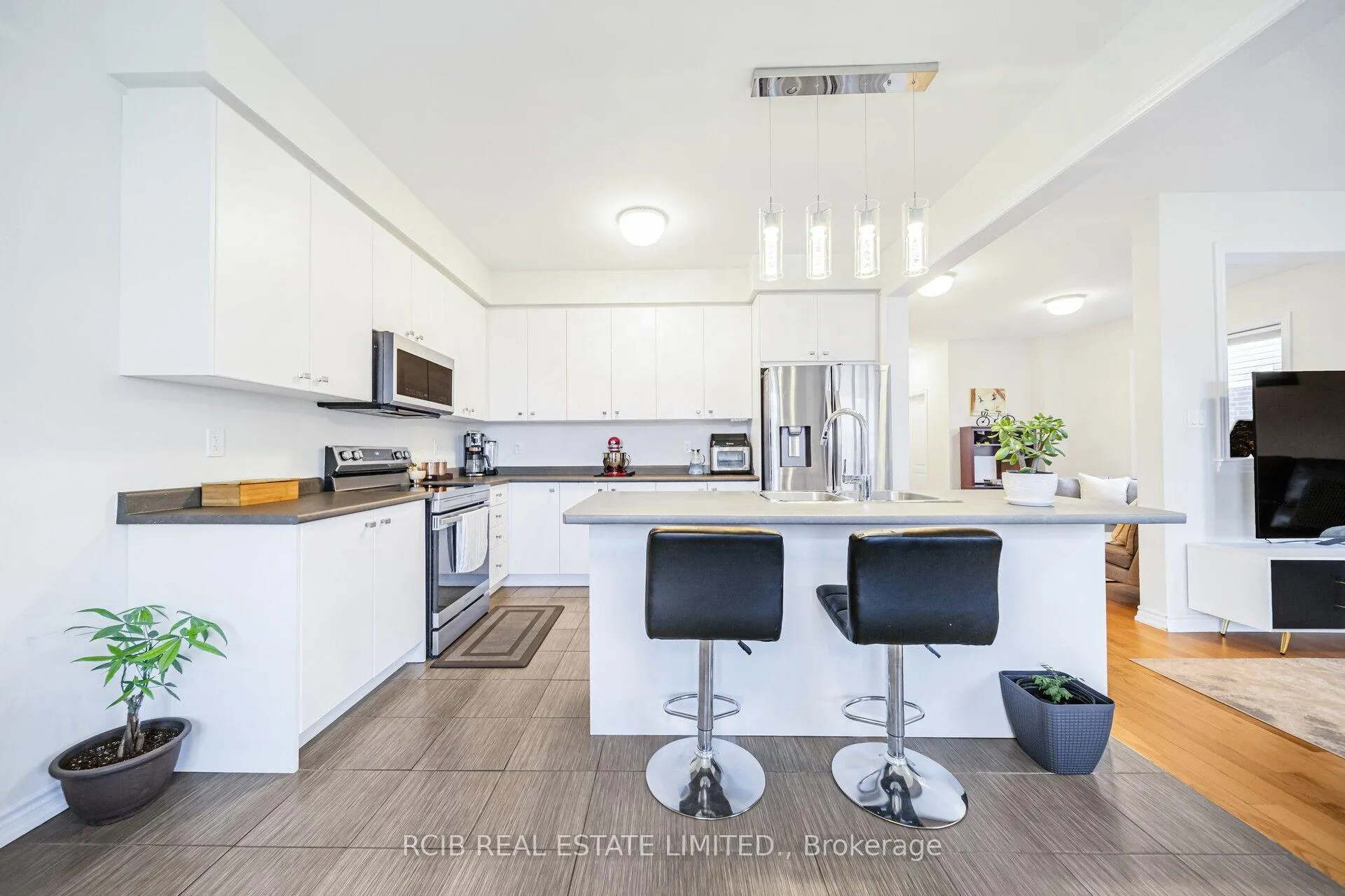 Photo 25 of 522 Barker Parkway, Thorold, Rolling Meadows — HOMEH