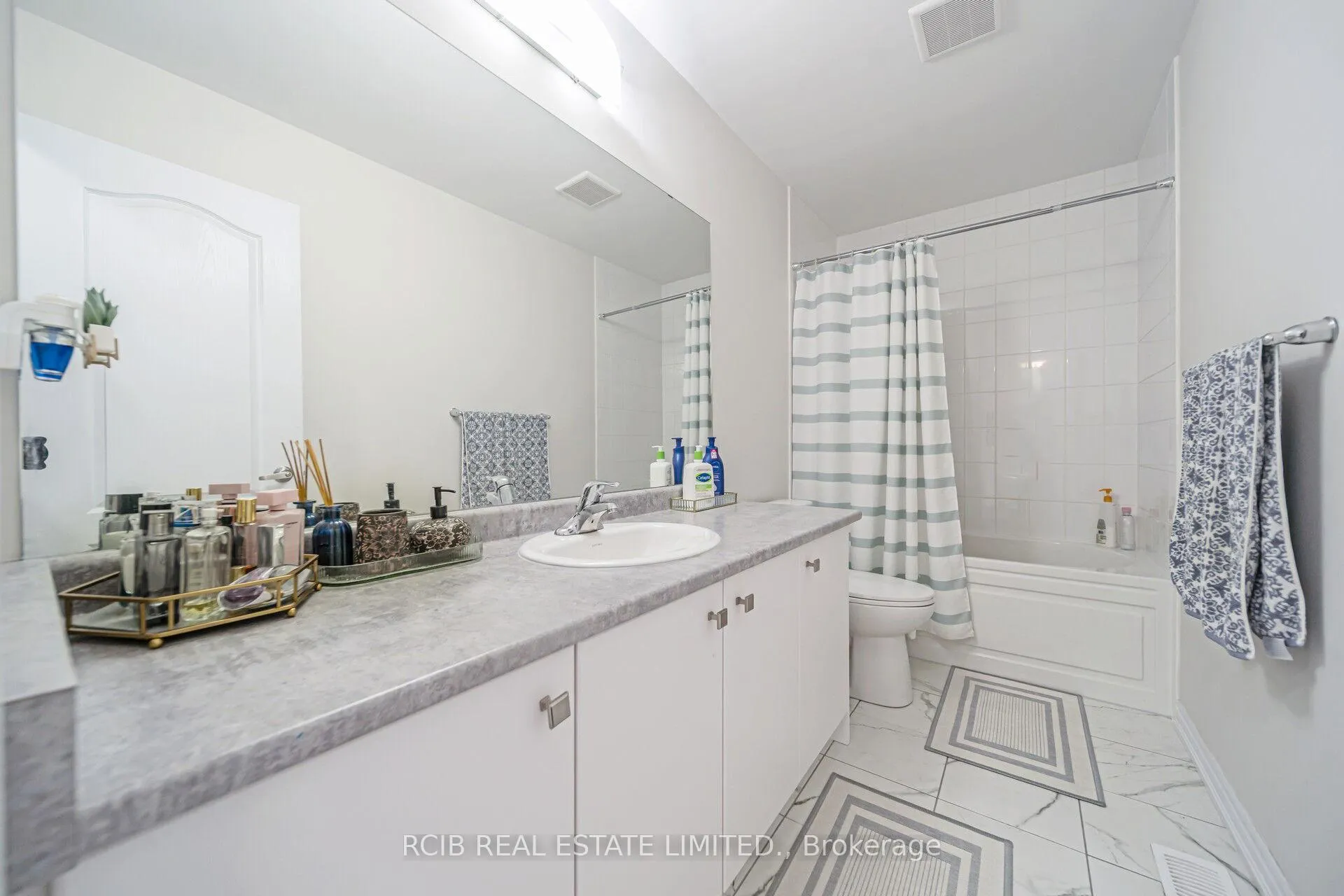 Photo 33 of 522 Barker Parkway, Thorold, Rolling Meadows — HOMEH