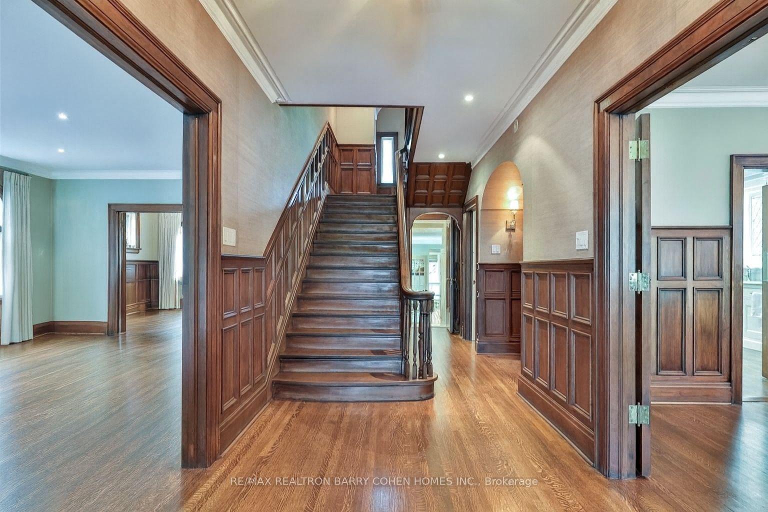 Photo 3 of 216 Dunvegan Road, Toronto, Forest Hill South — HOMEH