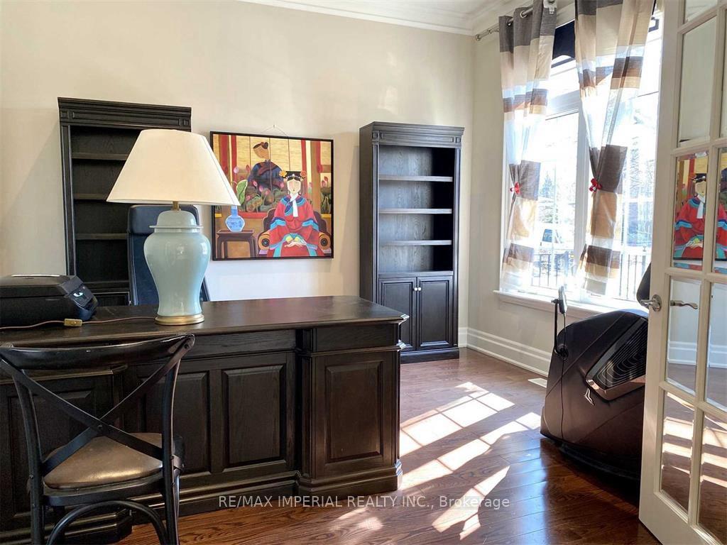 Photo 4 of 448 Glengrove Avenue W, Toronto, Bedford Park-Nortown — HOMEH