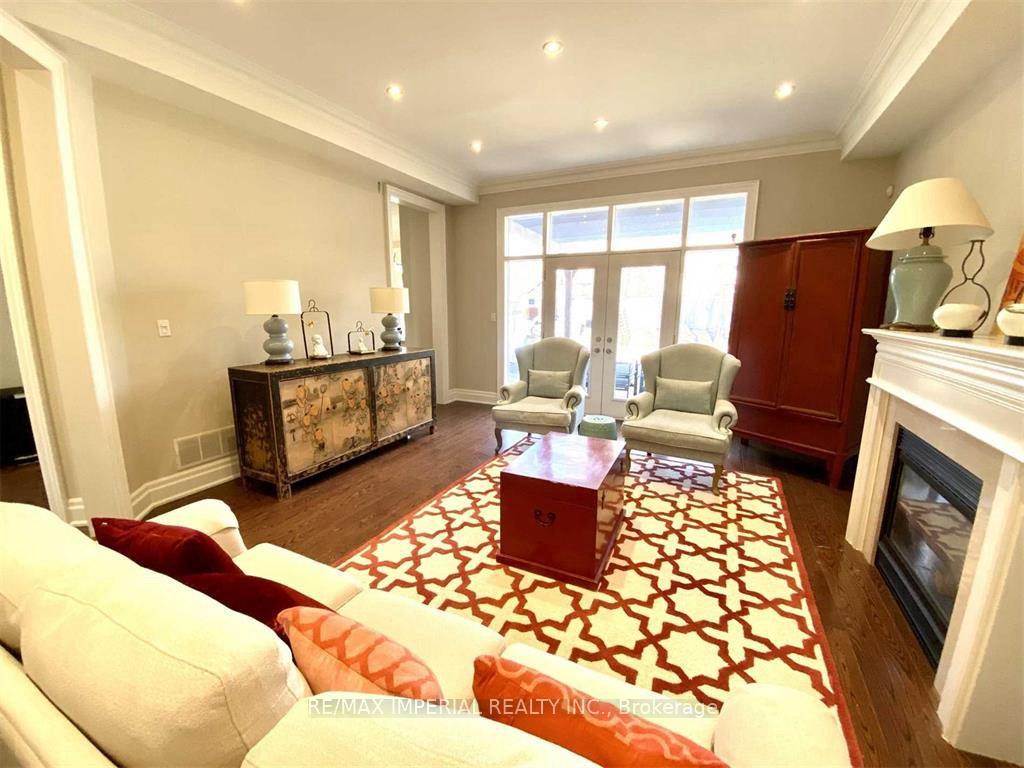 Photo 9 of 448 Glengrove Avenue W, Toronto, Bedford Park-Nortown — HOMEH