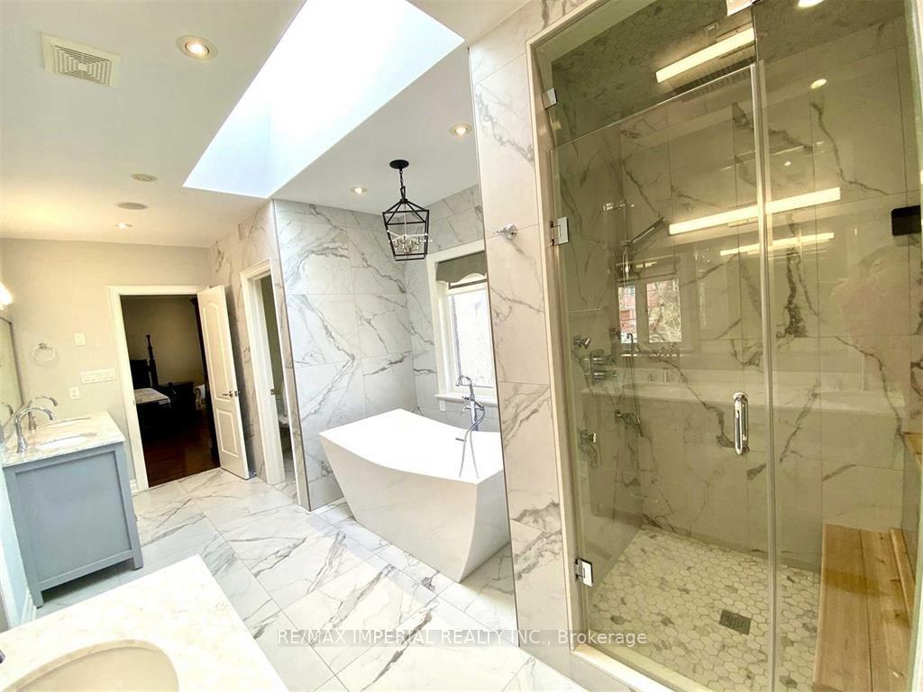 Photo 20 of 448 Glengrove Avenue W, Toronto, Bedford Park-Nortown — HOMEH