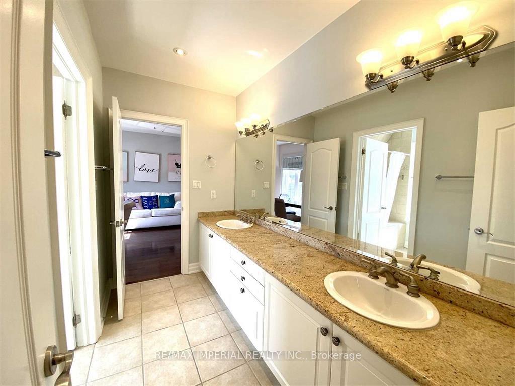 Photo 23 of 448 Glengrove Avenue W, Toronto, Bedford Park-Nortown — HOMEH