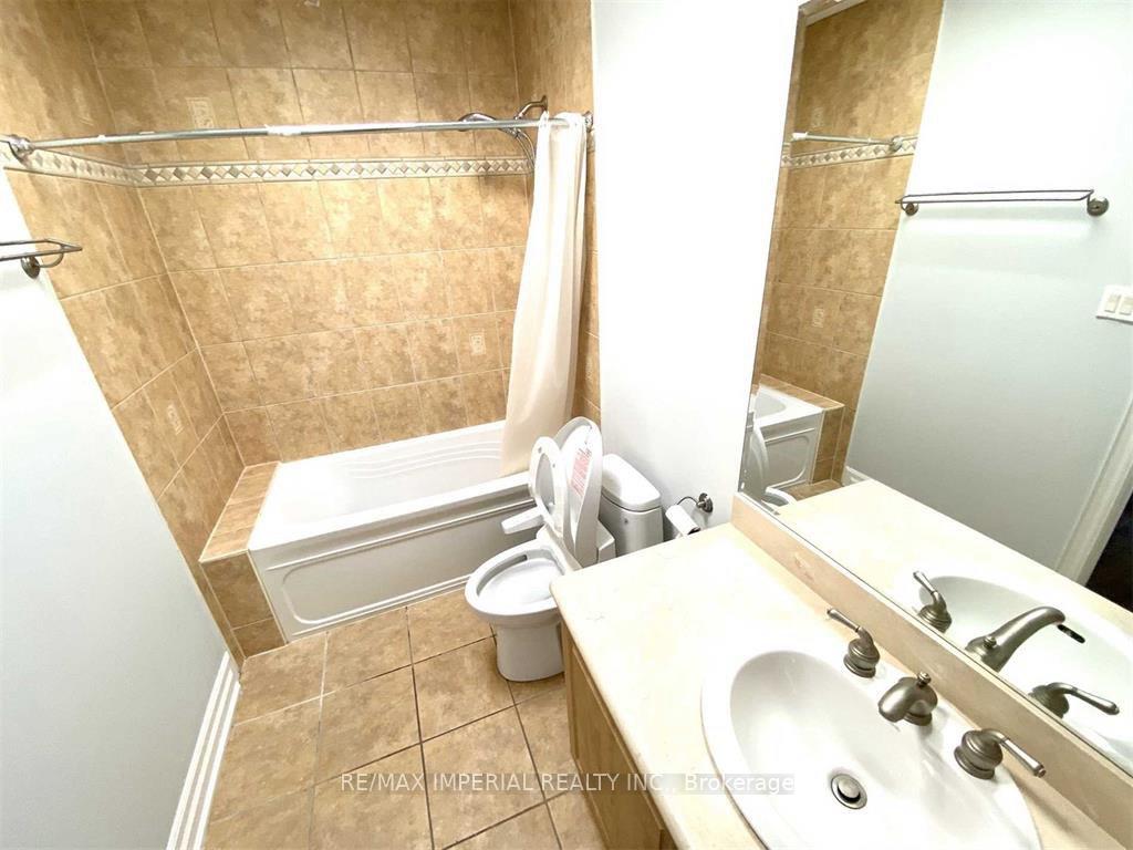 Photo 27 of 448 Glengrove Avenue W, Toronto, Bedford Park-Nortown — HOMEH