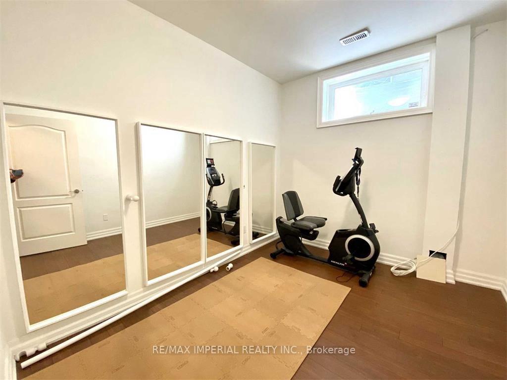 Photo 31 of 448 Glengrove Avenue W, Toronto, Bedford Park-Nortown — HOMEH