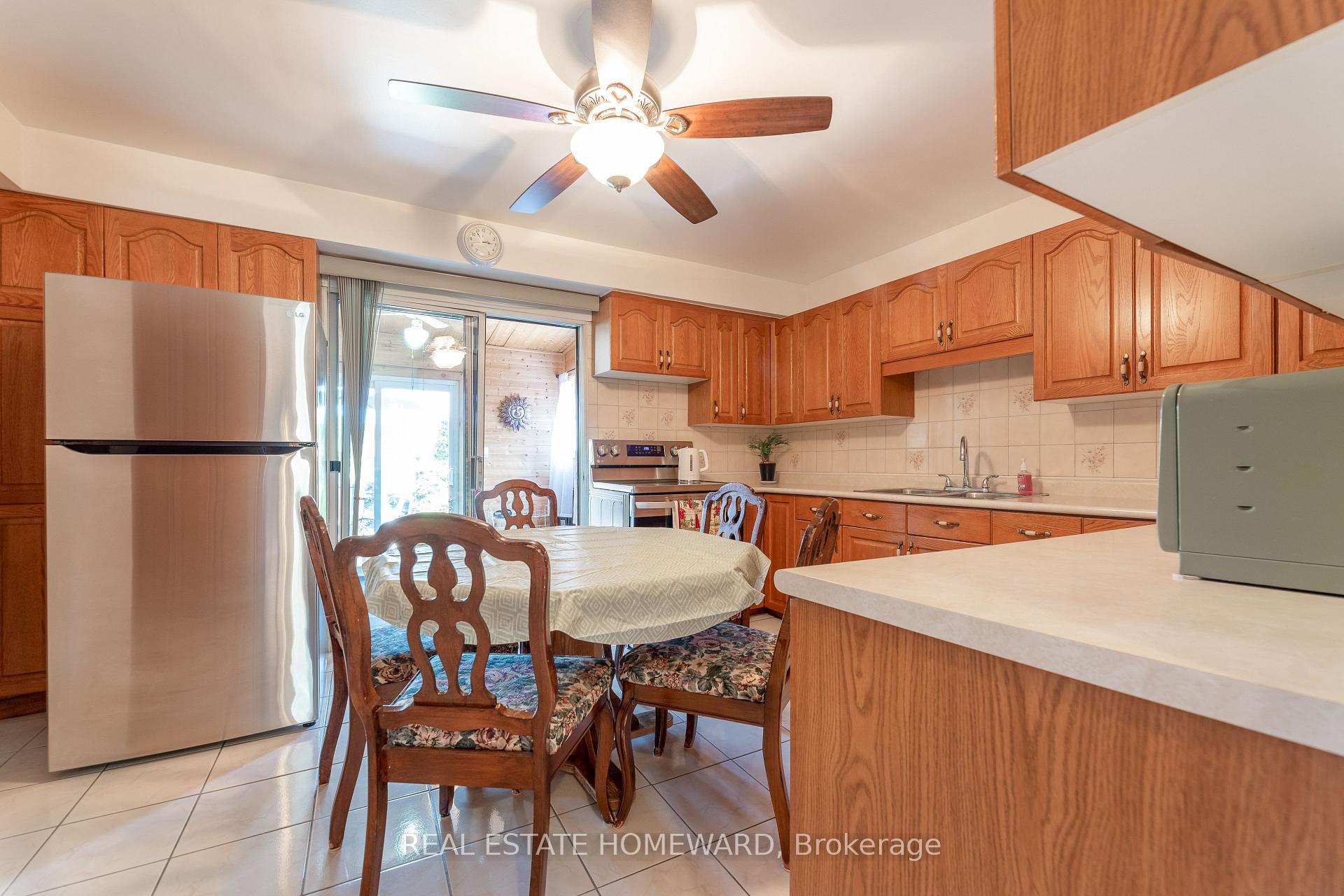Photo 12 of 331 Rhodes Avenue, Toronto, Greenwood-Coxwell — HOMEH
