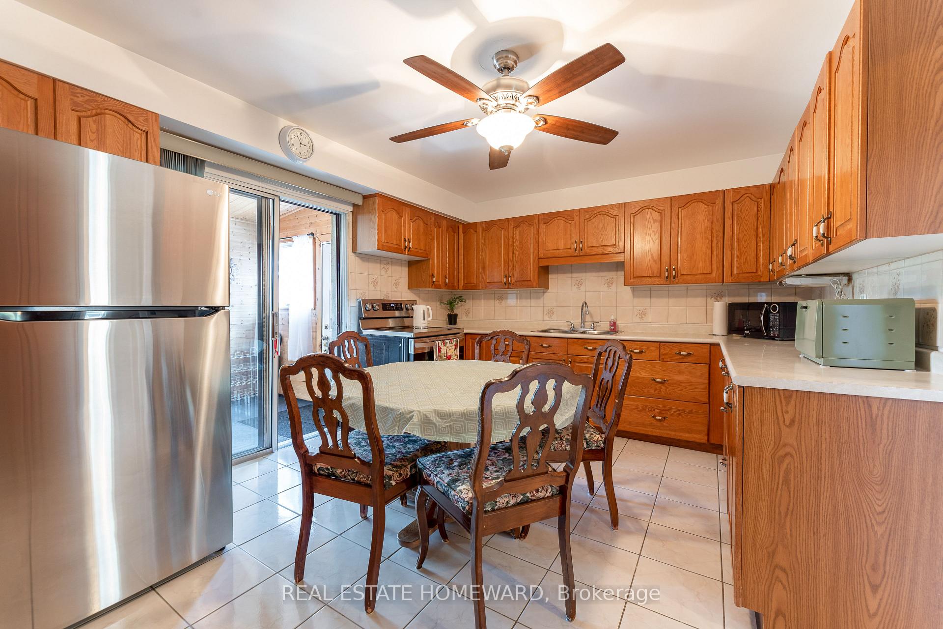 Photo 13 of 331 Rhodes Avenue, Toronto, Greenwood-Coxwell — HOMEH