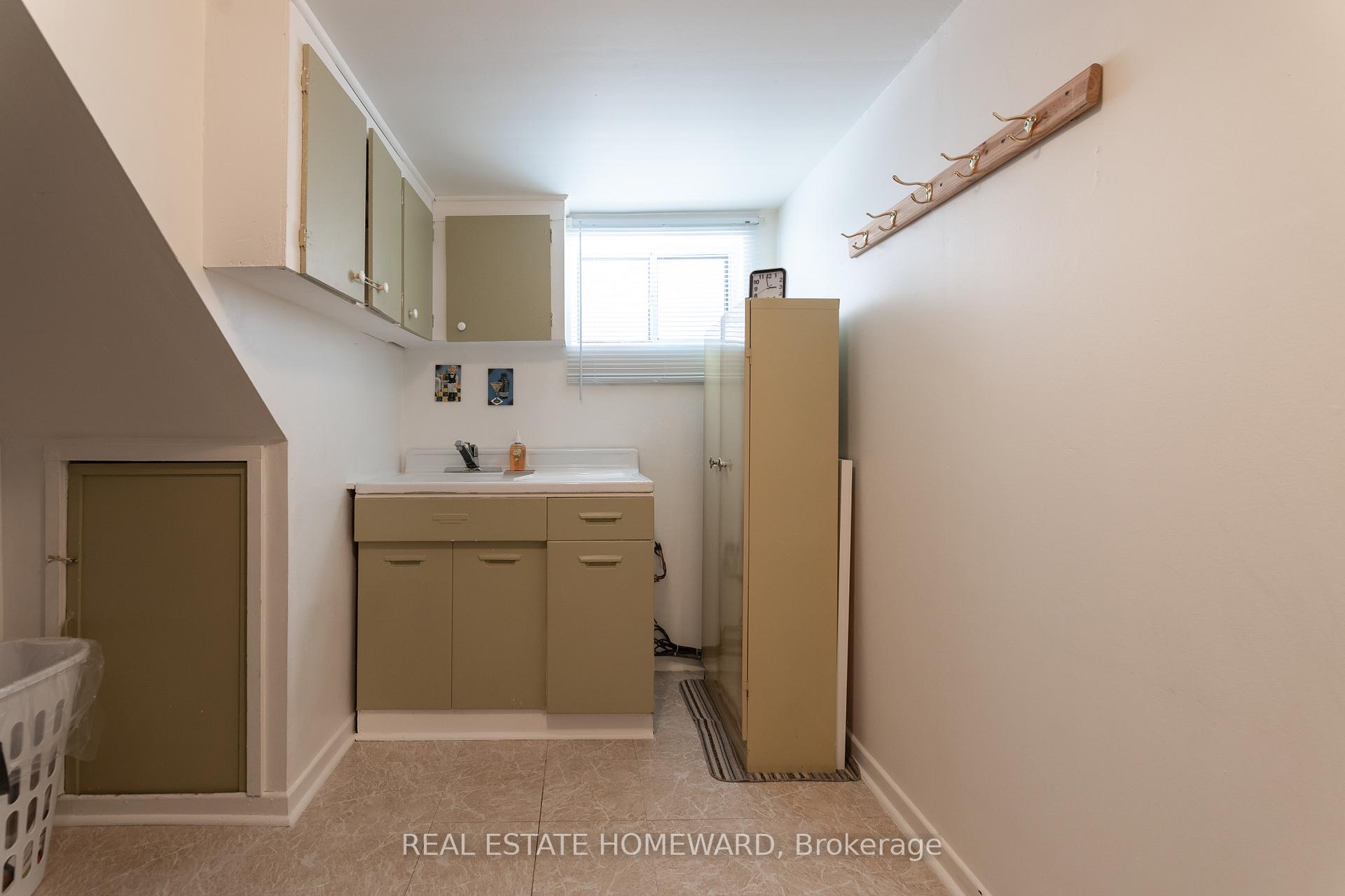 Photo 21 of 331 Rhodes Avenue, Toronto, Greenwood-Coxwell — HOMEH