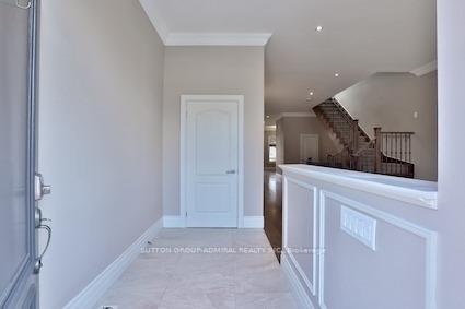 Photo 3 of 39 Taunton Road, Toronto, Mount Pleasant East — HOMEH
