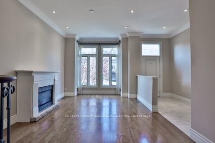 Photo 2 of 39 Taunton Road, Toronto, Mount Pleasant East — HOMEH