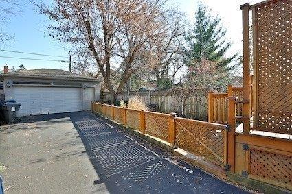 Photo 20 of 39 Taunton Road, Toronto, Mount Pleasant East — HOMEH