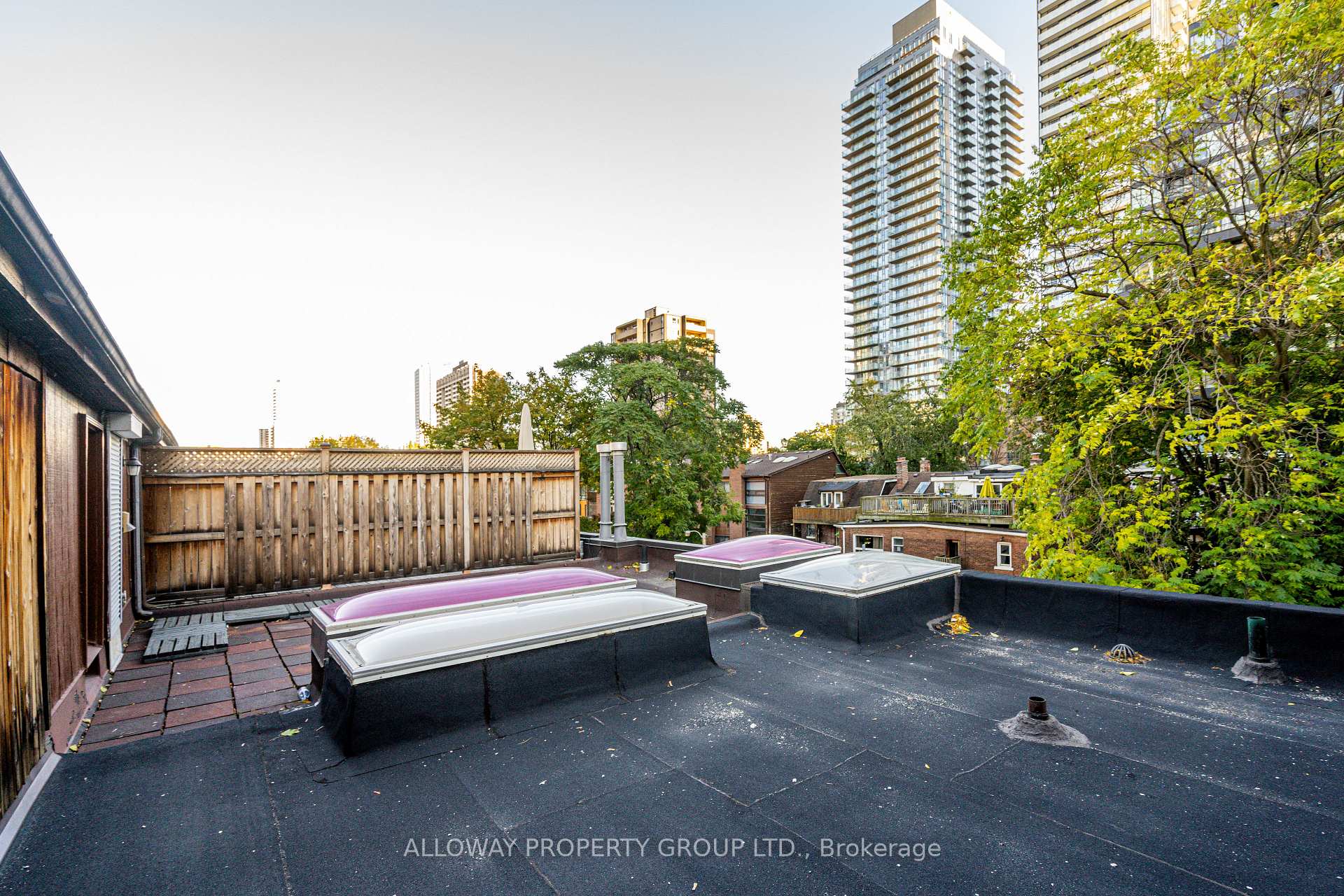Photo 42 of 25 Gloucester Street, Toronto, Church-Yonge Corridor — HOMEH