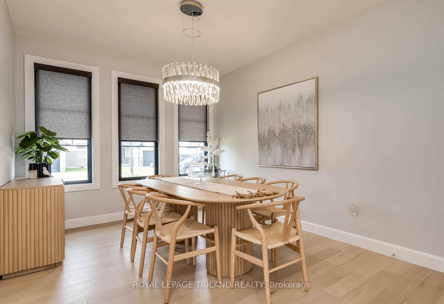 Photo 11 of 132 Aspen Circle, Thames Centre, Rural Thames Centre — HOMEH