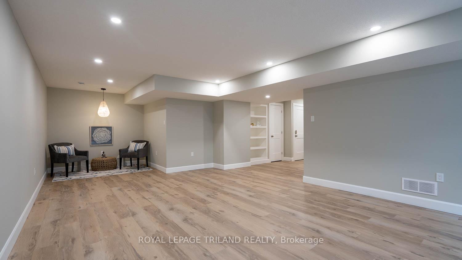 Photo 14 of 132 Aspen Circle, Thames Centre, Rural Thames Centre — HOMEH