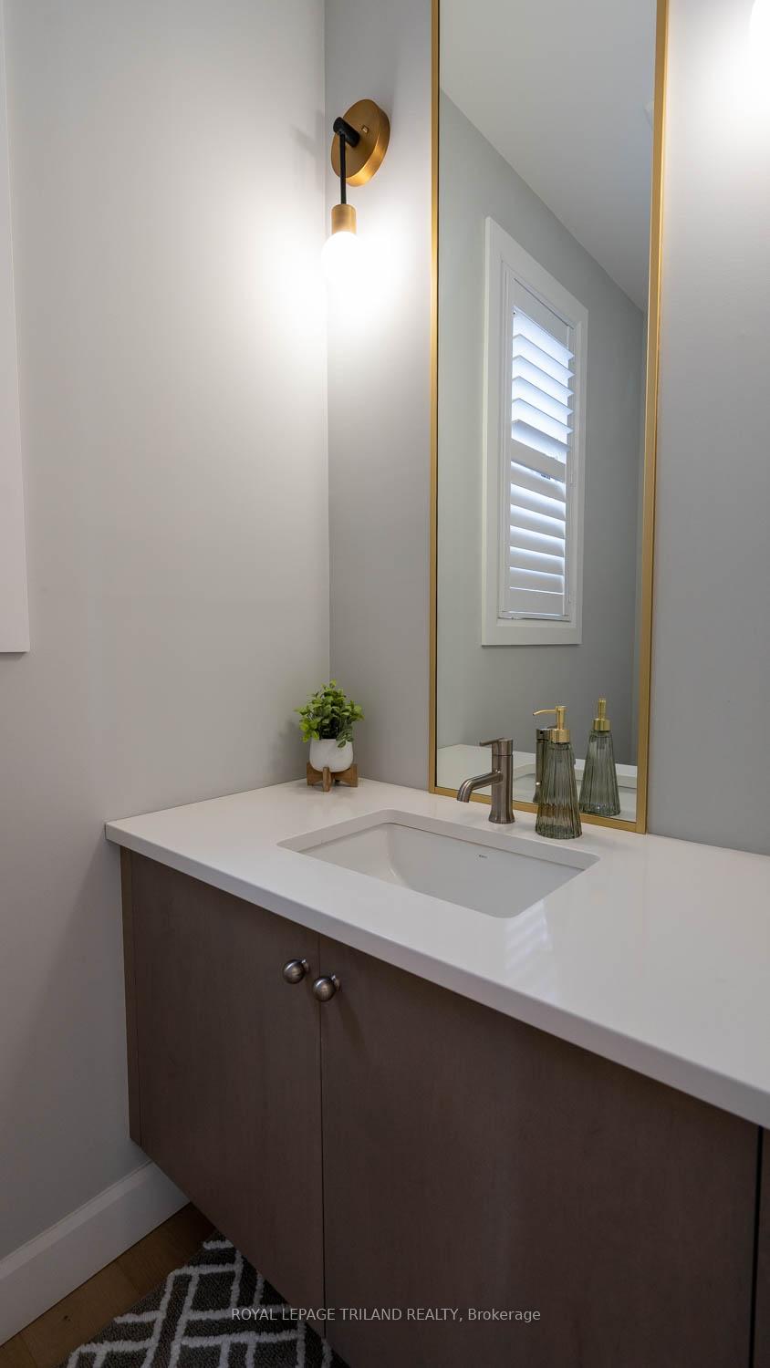 Photo 18 of 132 Aspen Circle, Thames Centre, Rural Thames Centre — HOMEH