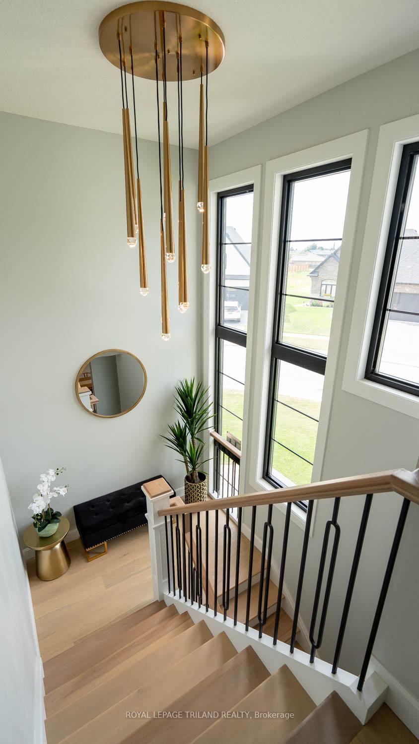 Photo 19 of 132 Aspen Circle, Thames Centre, Rural Thames Centre — HOMEH