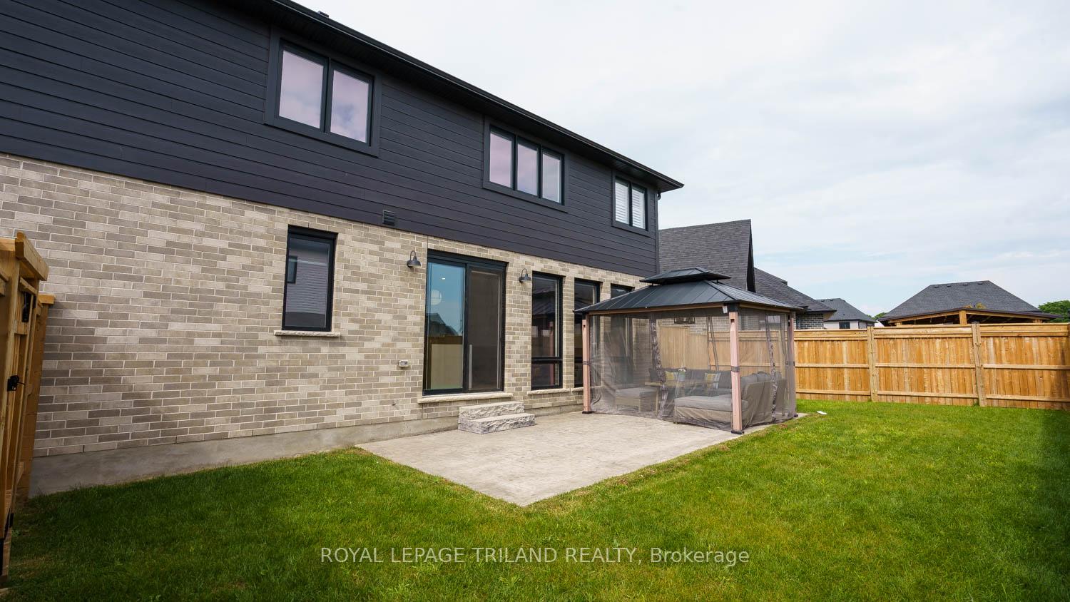 Photo 24 of 132 Aspen Circle, Thames Centre, Rural Thames Centre — HOMEH