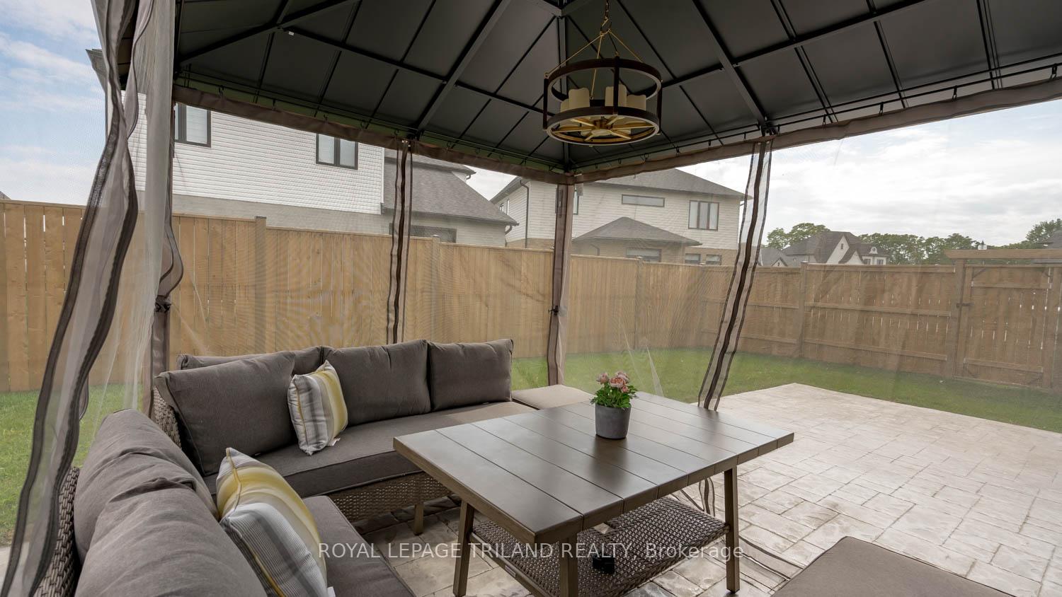 Photo 25 of 132 Aspen Circle, Thames Centre, Rural Thames Centre — HOMEH