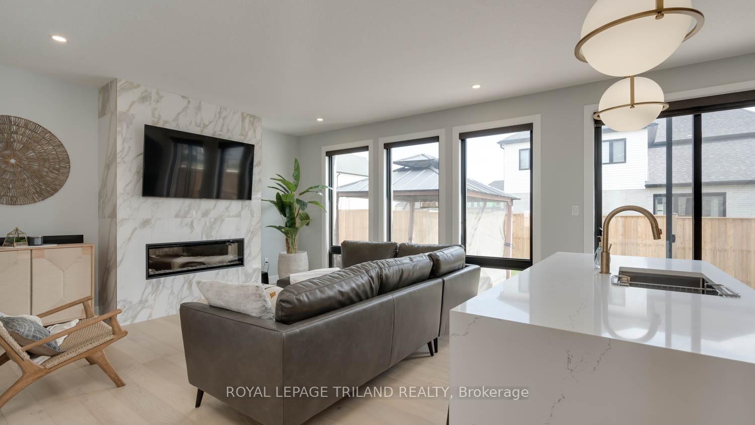 Photo 26 of 132 Aspen Circle, Thames Centre, Rural Thames Centre — HOMEH