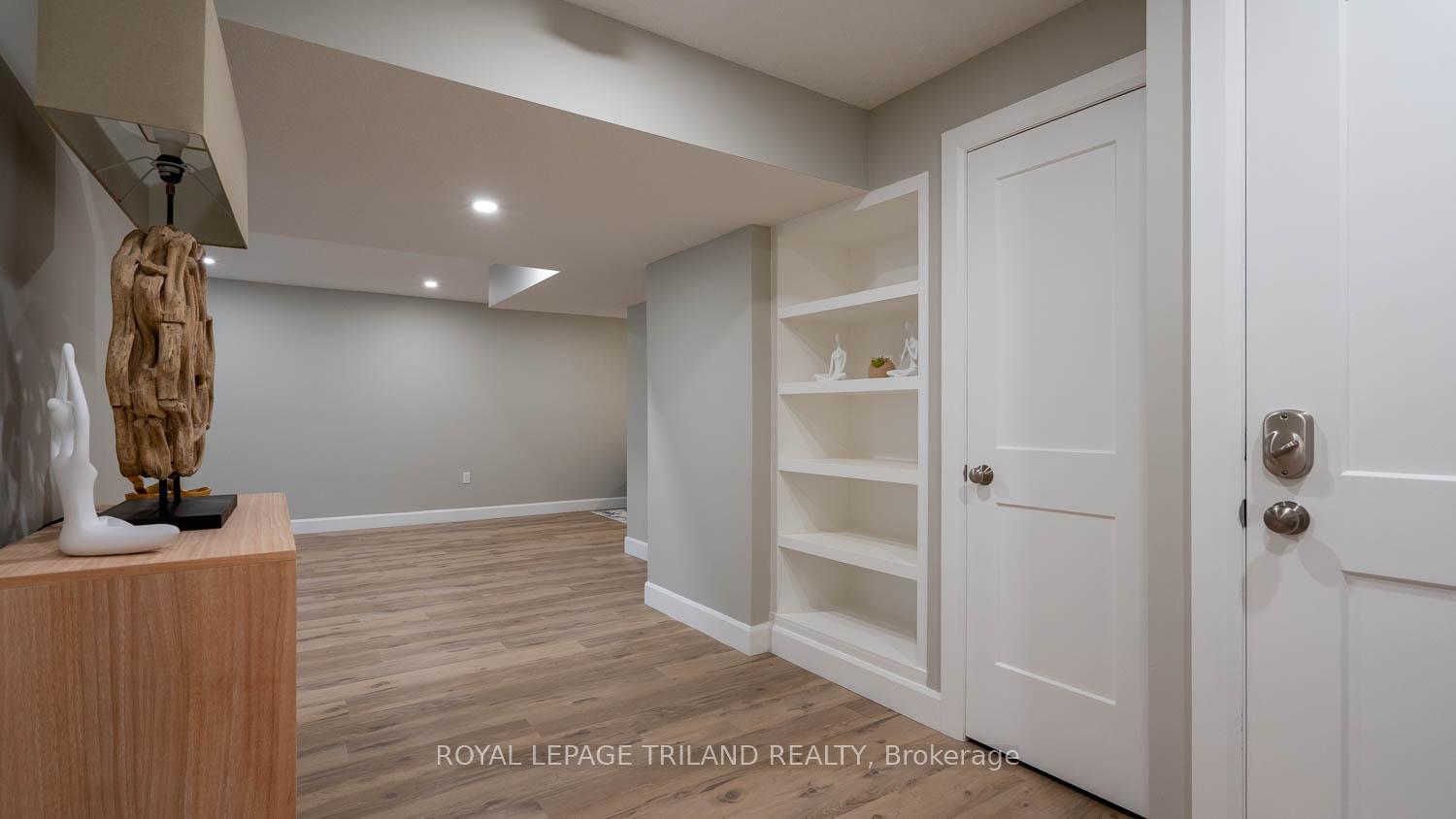 Photo 33 of 132 Aspen Circle, Thames Centre, Rural Thames Centre — HOMEH