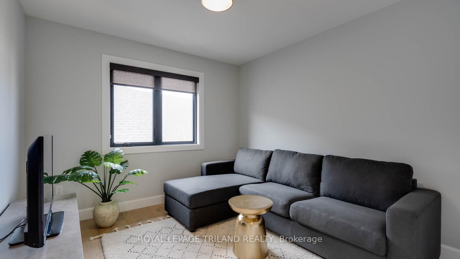 Photo 34 of 132 Aspen Circle, Thames Centre, Rural Thames Centre — HOMEH