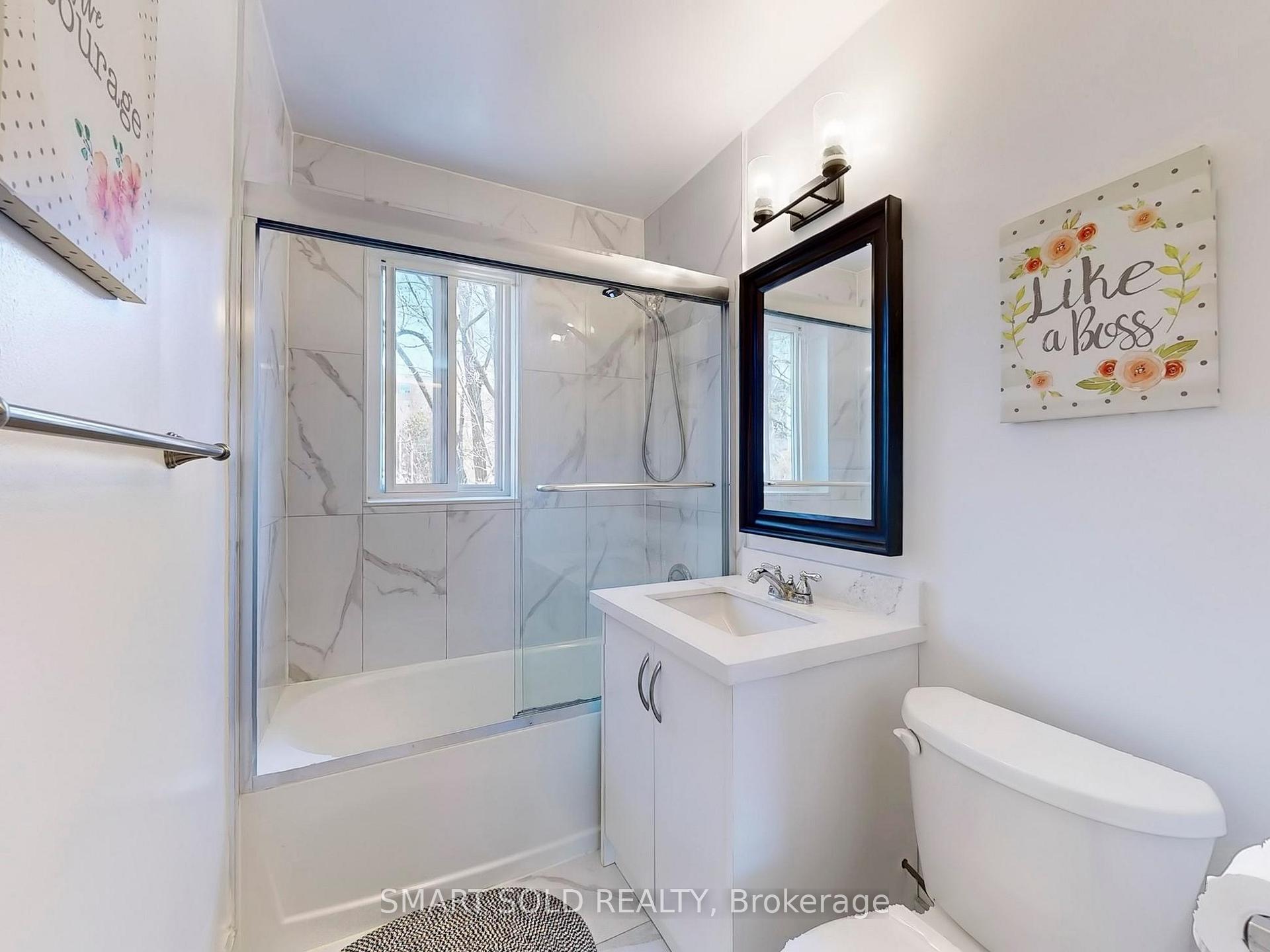 Photo 11 of 5 Khedive Avenue, Toronto, Englemount-Lawrence — HOMEH