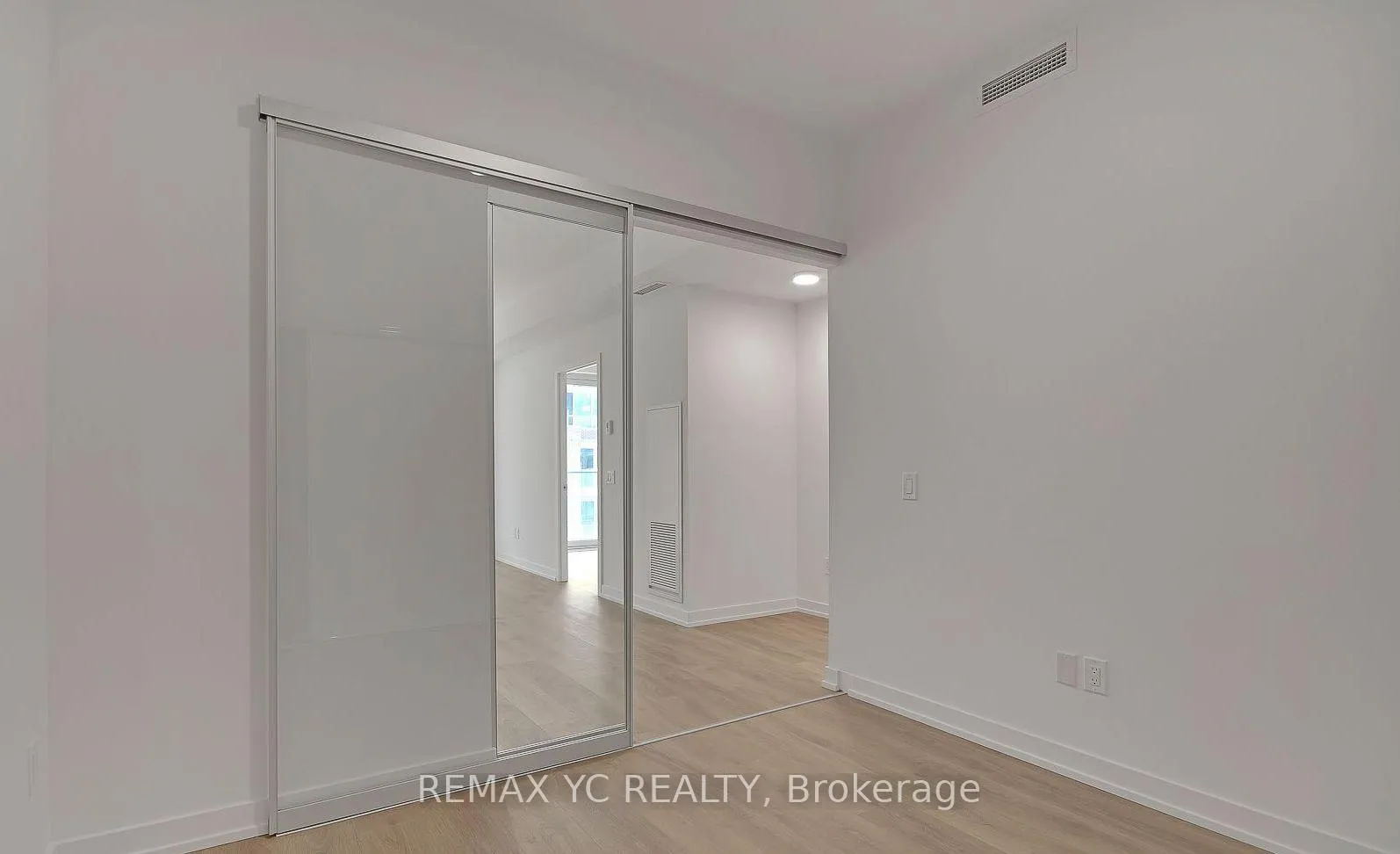 Photo 4 of Unit 322, 33 Frederick Todd Way, Toronto, Thorncliffe Park — HOMEH