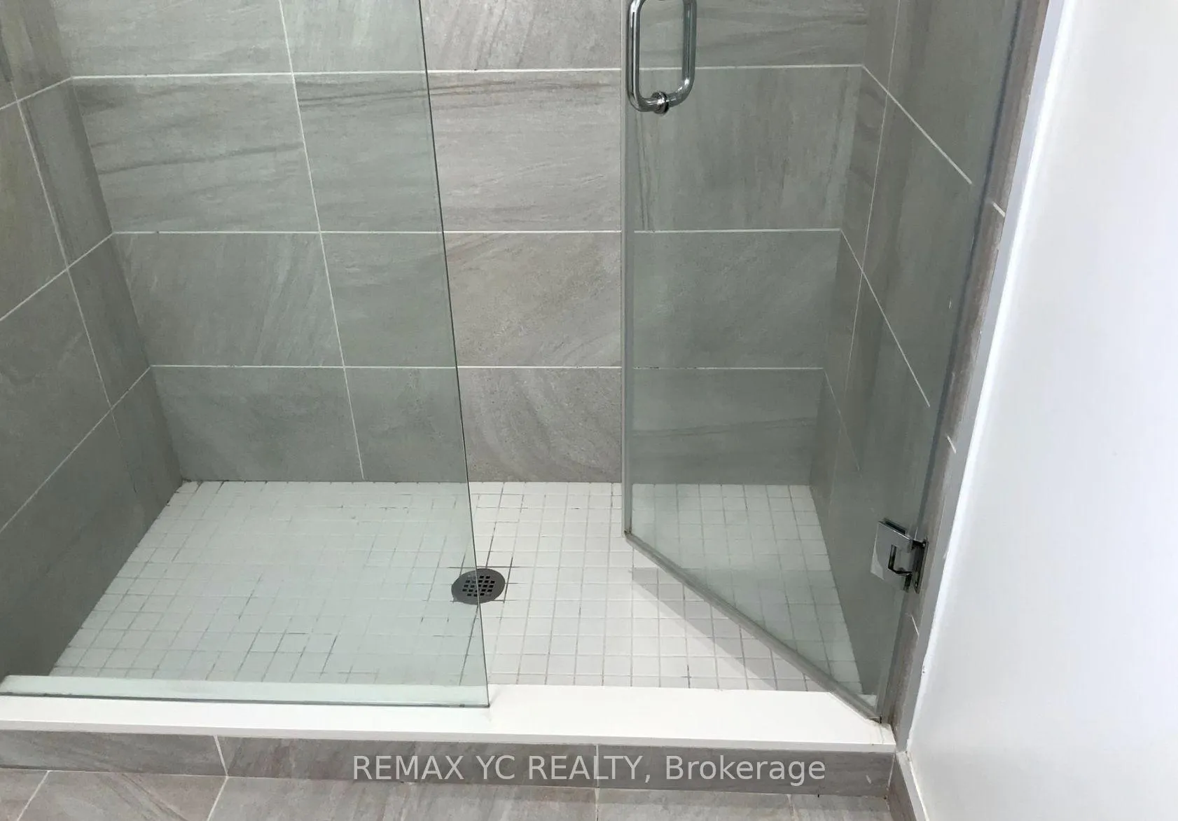 Photo 7 of Unit 322, 33 Frederick Todd Way, Toronto, Thorncliffe Park — HOMEH