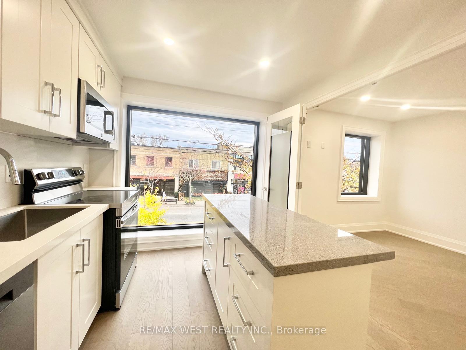 Photo 5 of Unit 1, 1618 Bayview Avenue, Toronto, Mount Pleasant East — HOMEH