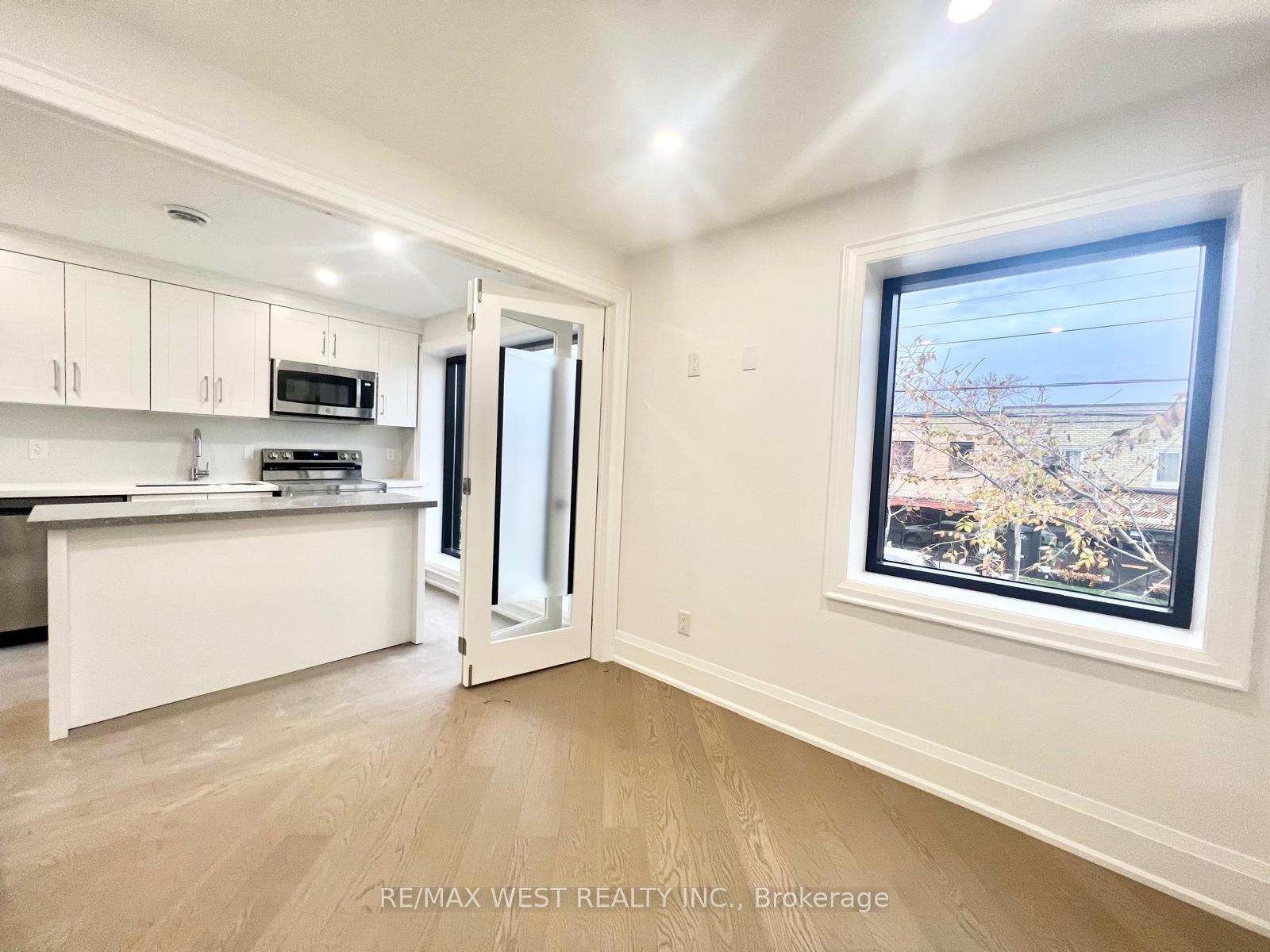Photo 10 of Unit 1, 1618 Bayview Avenue, Toronto, Mount Pleasant East — HOMEH