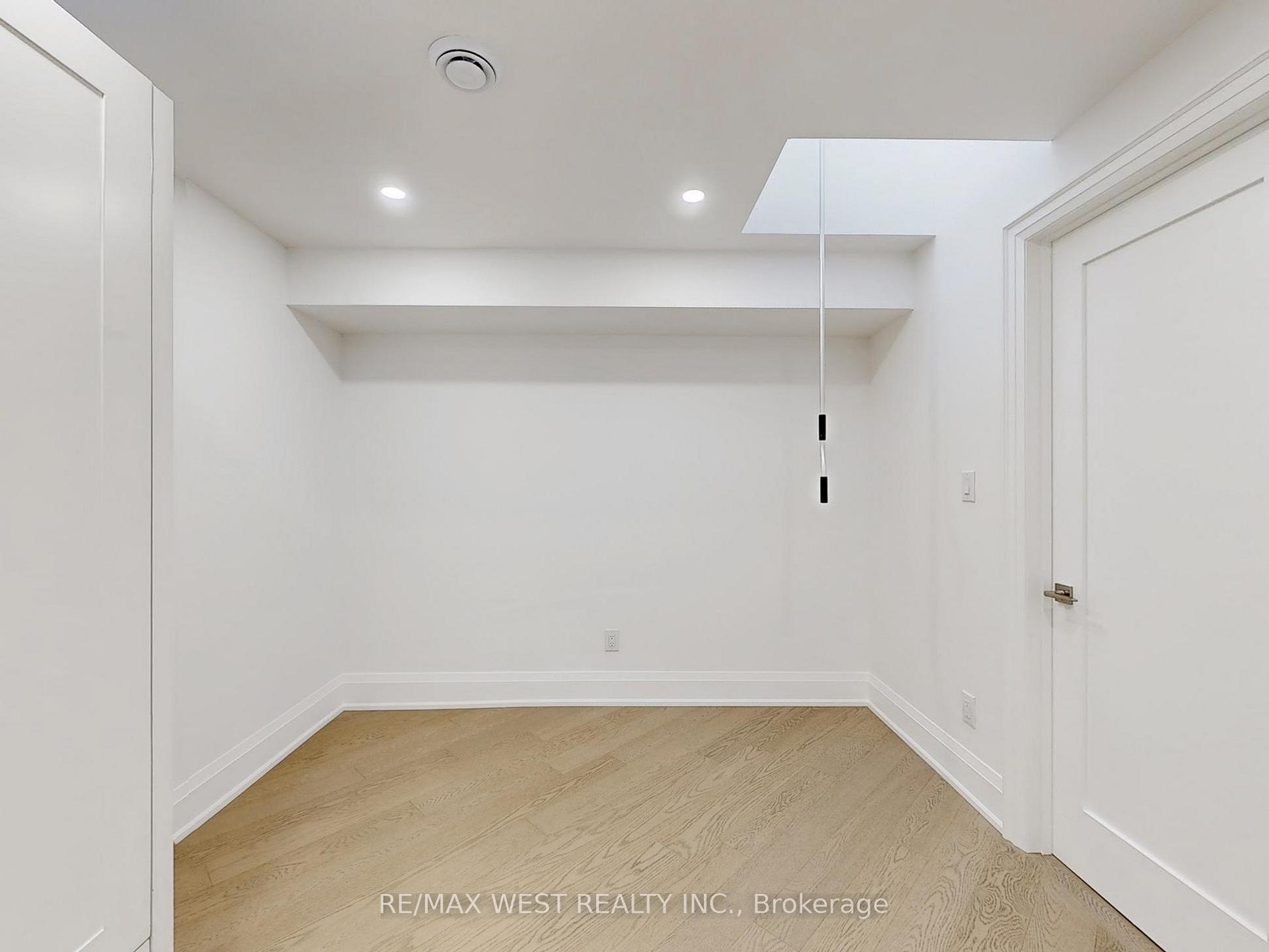 Photo 13 of Unit 1, 1618 Bayview Avenue, Toronto, Mount Pleasant East — HOMEH