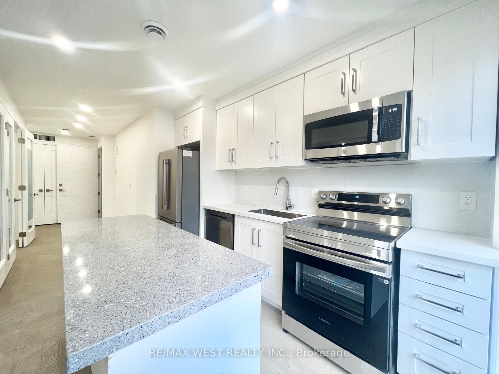 Photo 6 of Unit 1, 1618 Bayview Avenue, Toronto, Mount Pleasant East — HOMEH