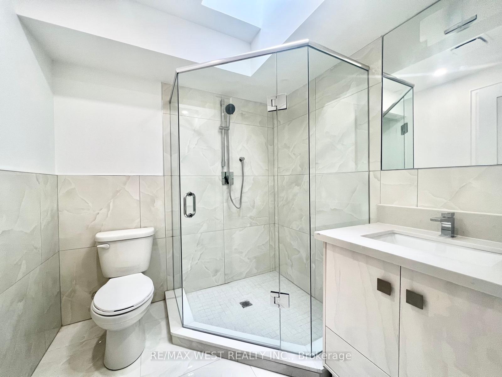 Photo 17 of Unit 1, 1618 Bayview Avenue, Toronto, Mount Pleasant East — HOMEH