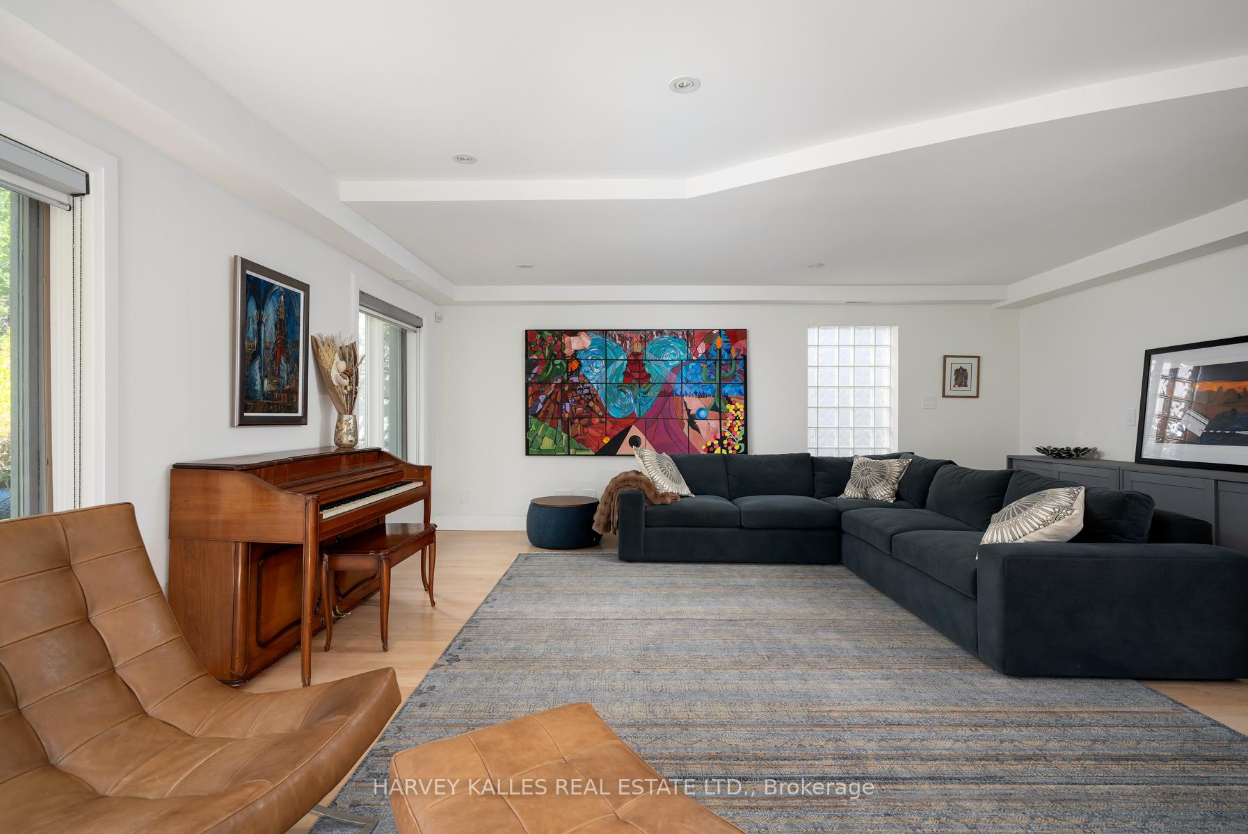 Photo 11 of 16 Coldstream Avenue, Toronto, Lawrence Park South — HOMEH