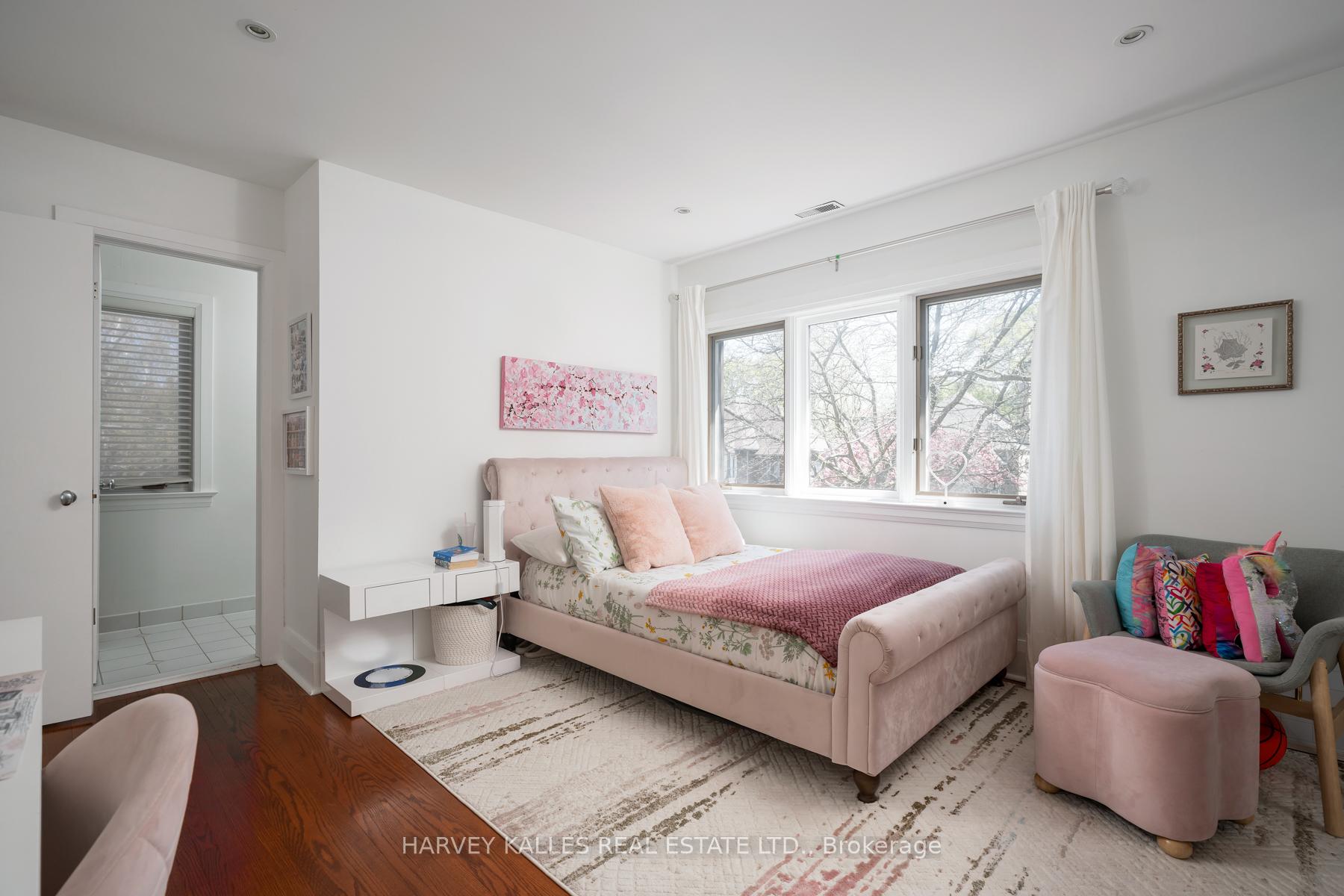 Photo 33 of 16 Coldstream Avenue, Toronto, Lawrence Park South — HOMEH