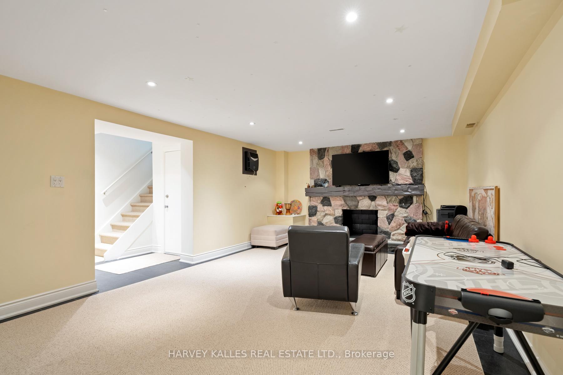 Photo 36 of 16 Coldstream Avenue, Toronto, Lawrence Park South — HOMEH