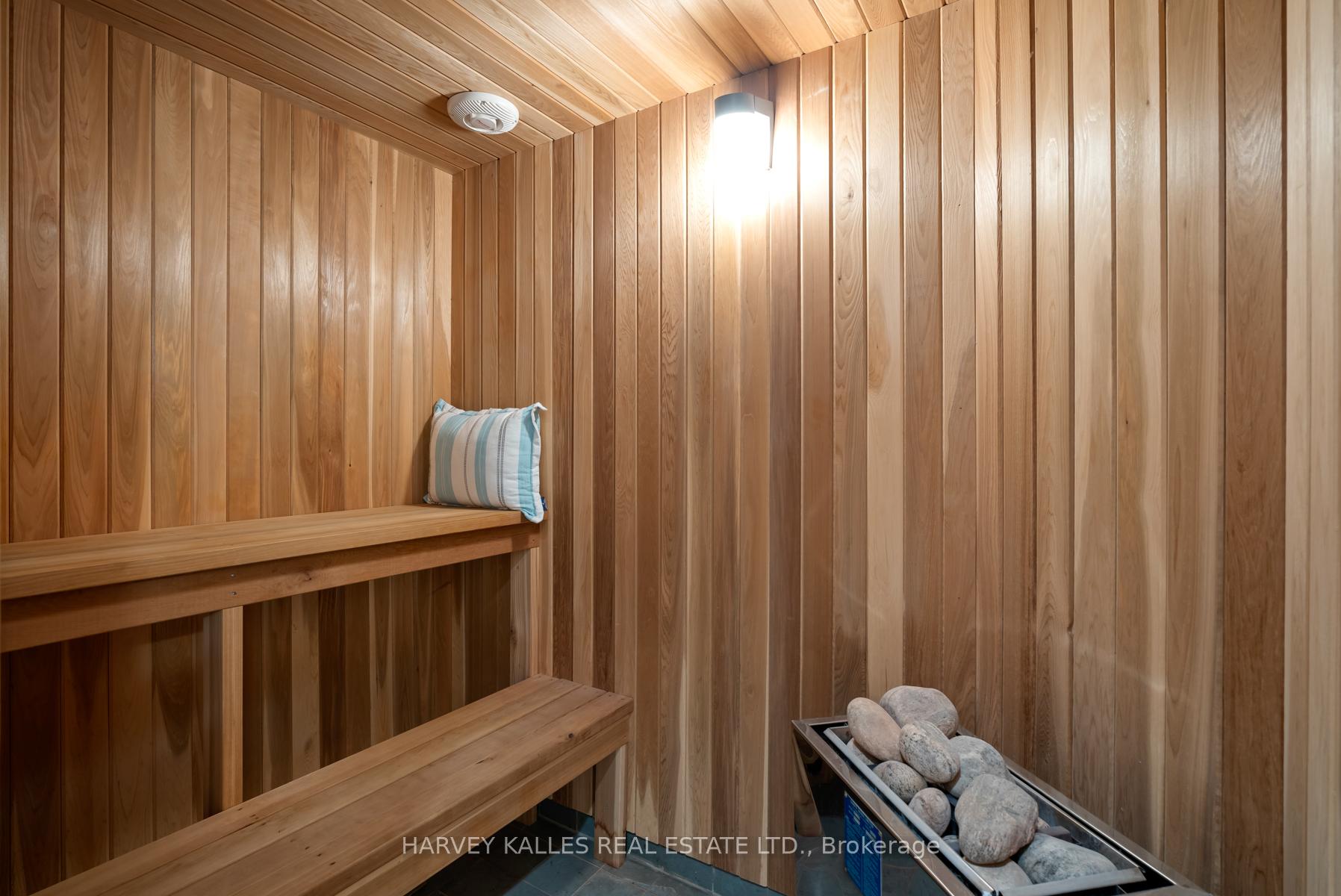 Photo 39 of 16 Coldstream Avenue, Toronto, Lawrence Park South — HOMEH