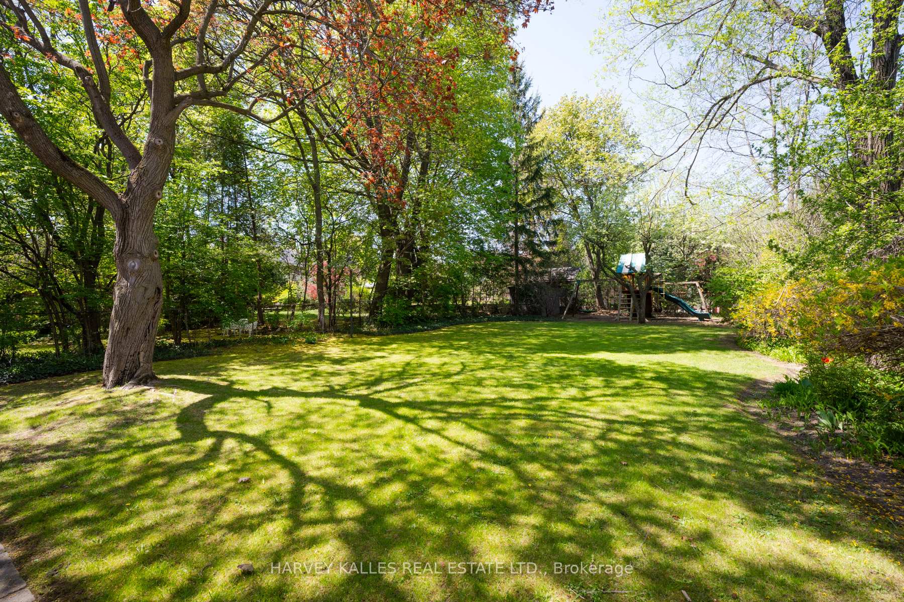 Photo 40 of 16 Coldstream Avenue, Toronto, Lawrence Park South — HOMEH