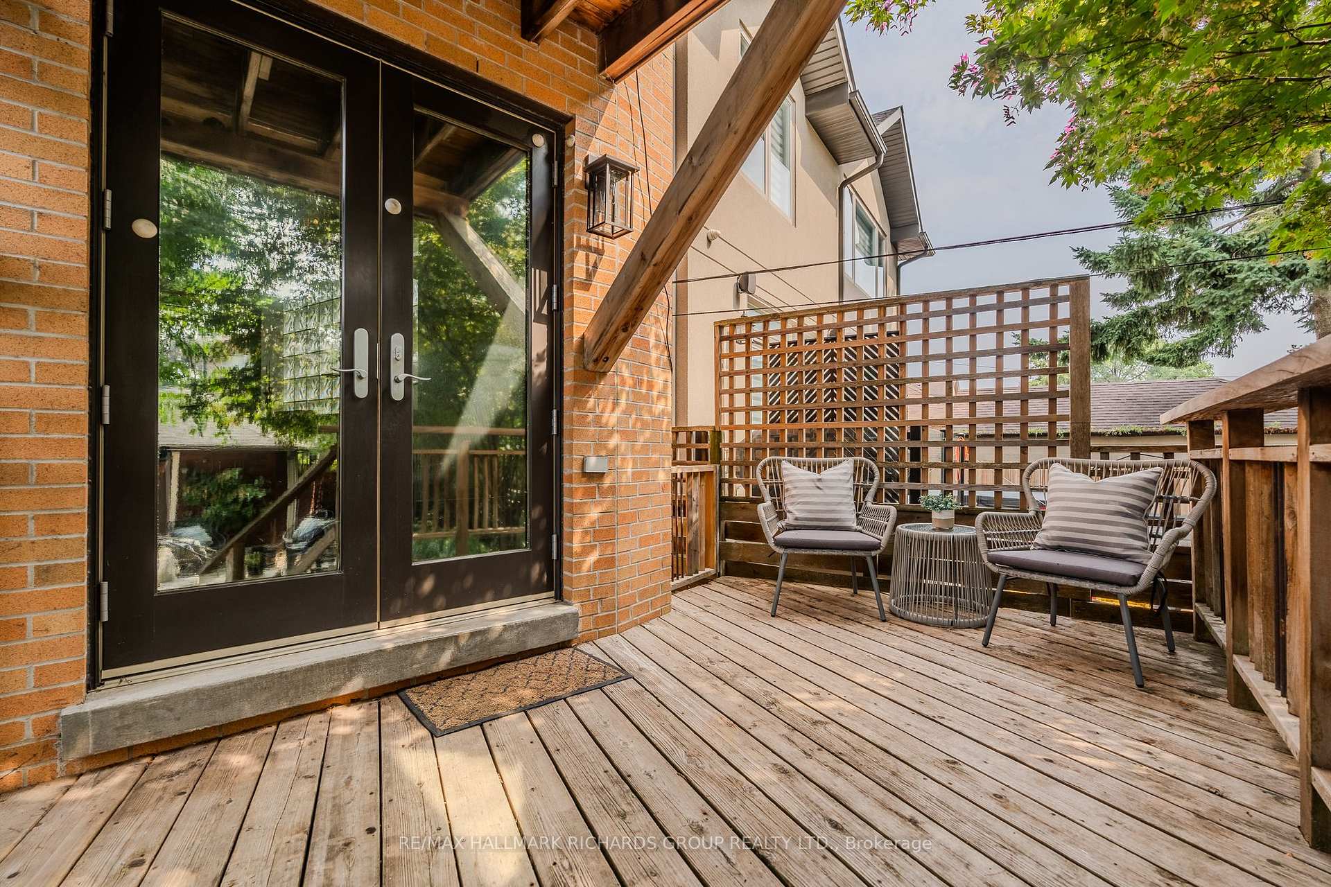 Photo 20 of 296 Linsmore Crescent, Toronto, East York — HOMEH