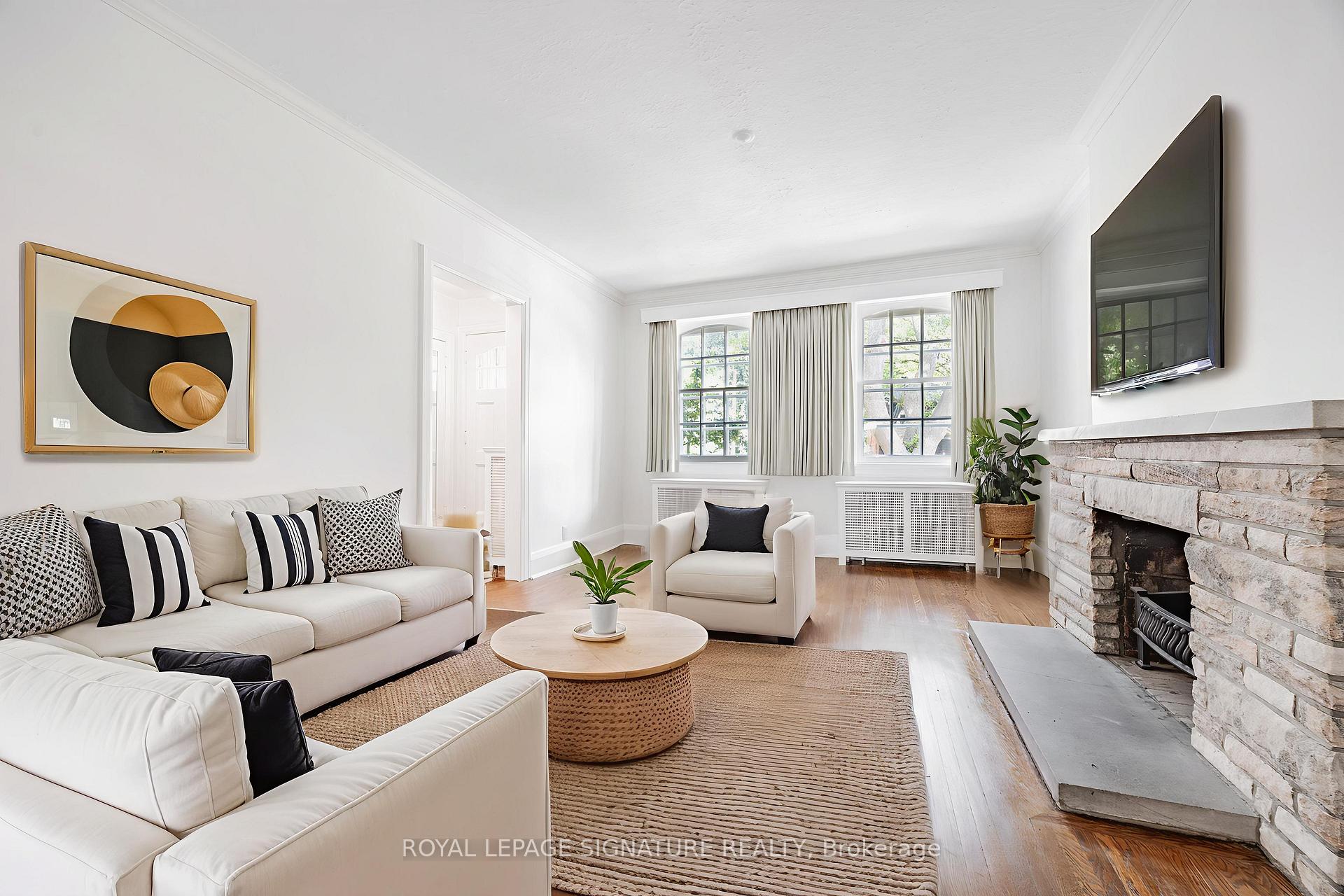 Photo 2 of 497 Castlefield Avenue, Toronto, Forest Hill North — HOMEH