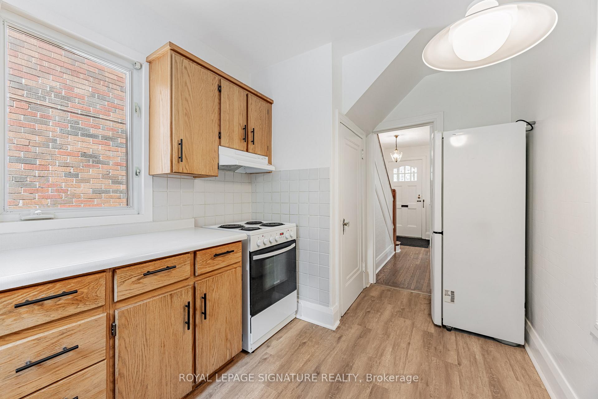 Photo 11 of 497 Castlefield Avenue, Toronto, Forest Hill North — HOMEH