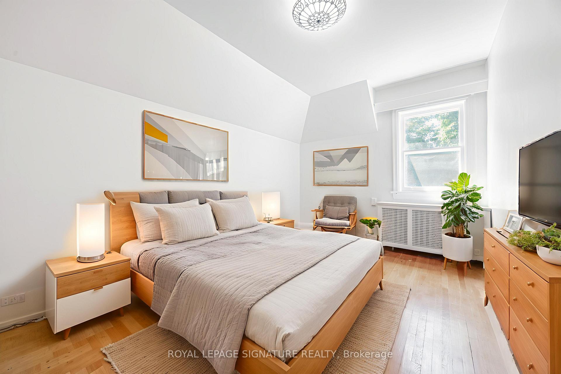 Photo 19 of 497 Castlefield Avenue, Toronto, Forest Hill North — HOMEH