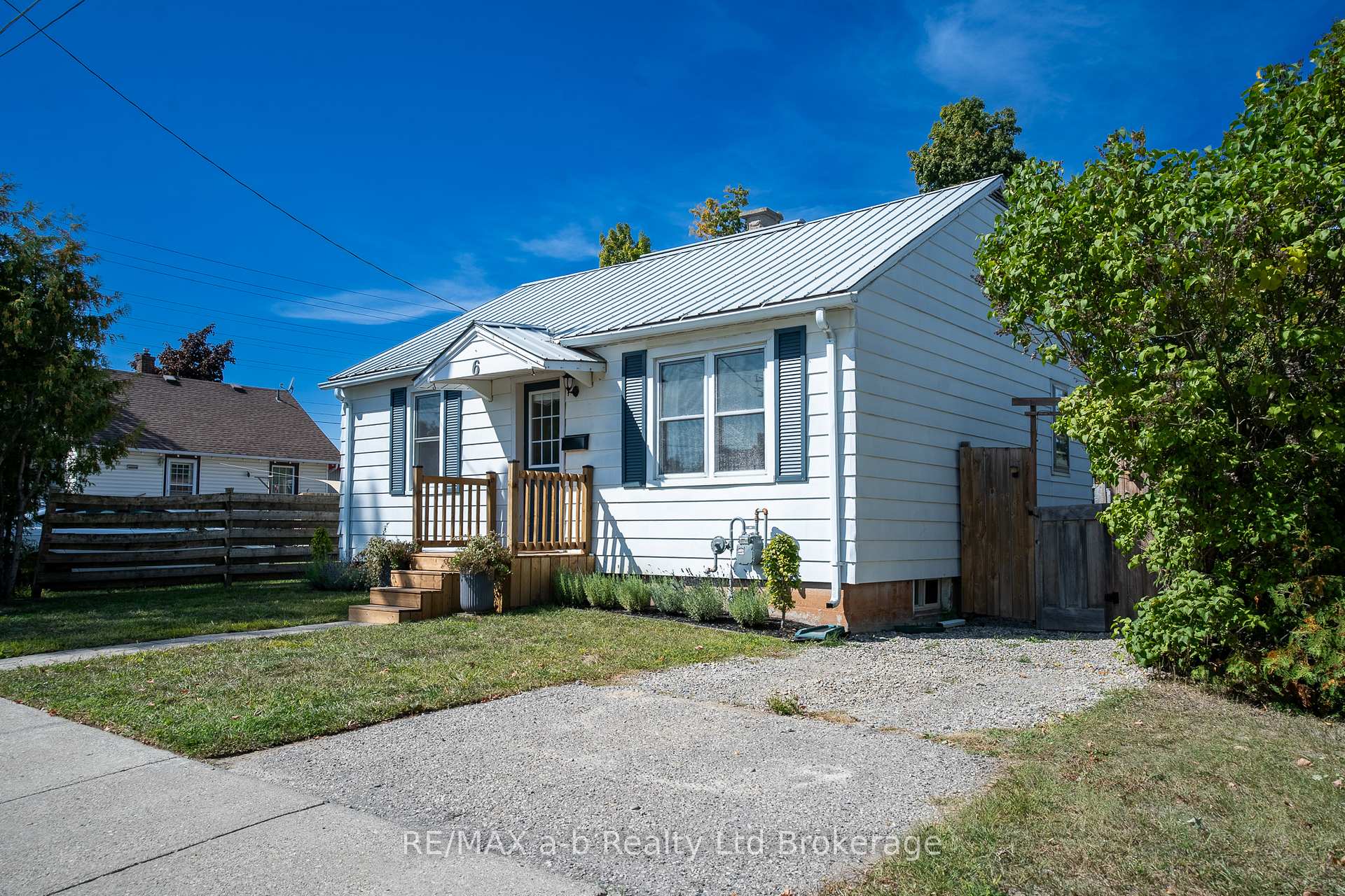 Photo 1 of 6 Rodgers Street, Tillsonburg — HOMEH